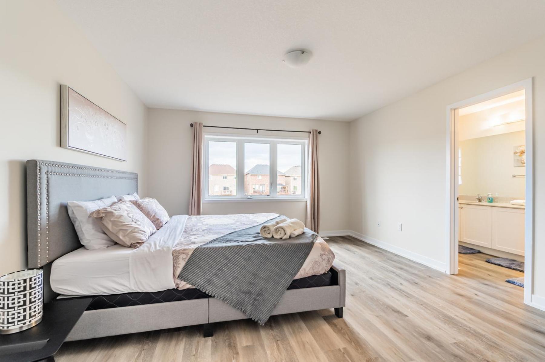 Luxury Town Close To Fairview Casino In Niagra Falls Holiday home