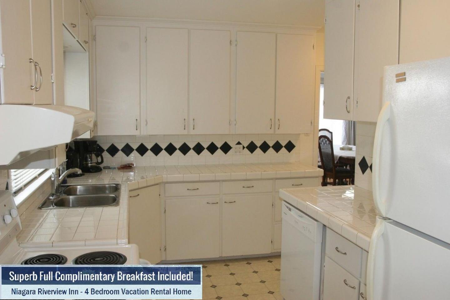 Riverview Closest To Falls, Free Breakfast Delivered Daily *