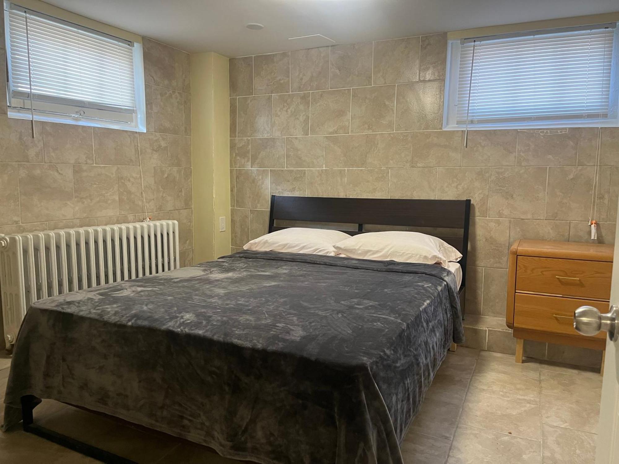 Clifton Hill Getaway: Spacious Kitchen Near Falls & Casino * Niagara Falls