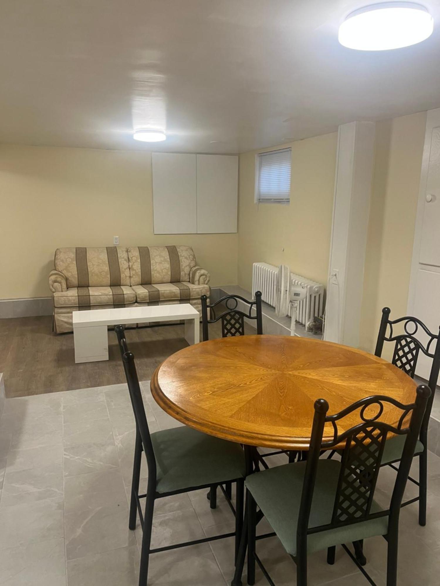Clifton Hill Getaway: Spacious Kitchen Near Falls & Casino Homestay *
