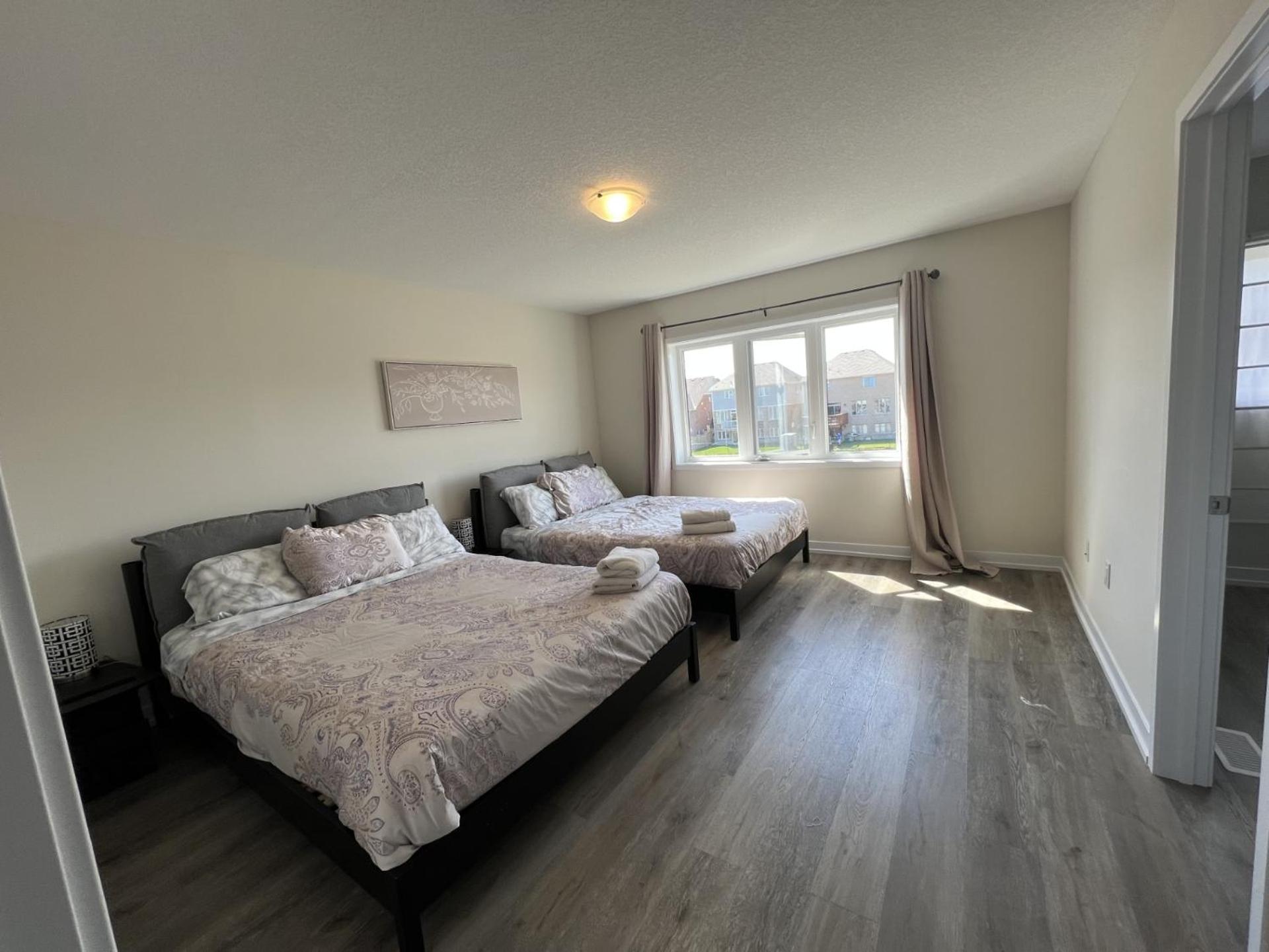 Luxury Town Close To Fairview Casino In Niagra Falls Holiday home *