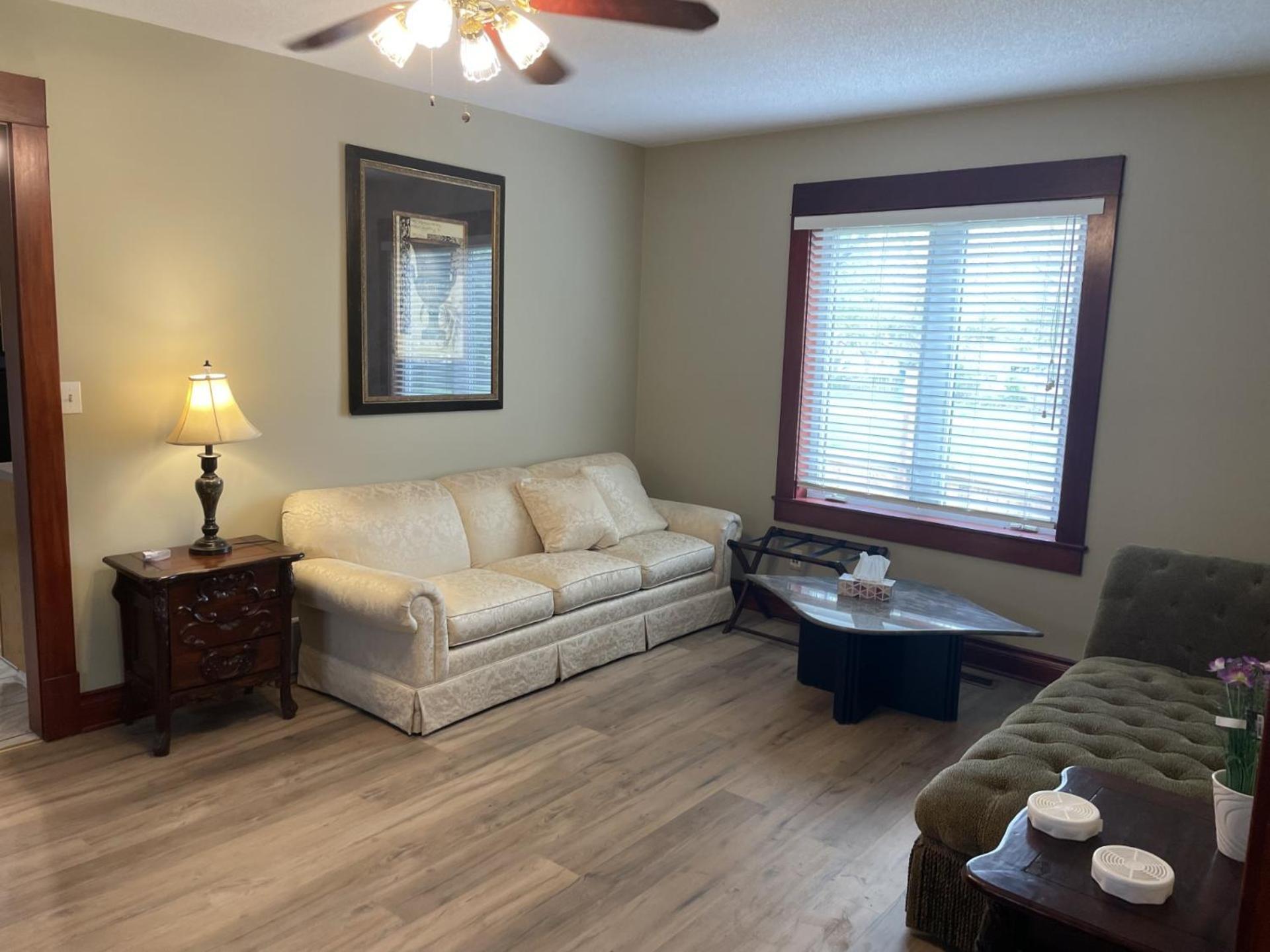Peaceful On Palmer Ave - Close To The Falls & Complimentary Breakfast Delivered Daily To The Holiday home *
