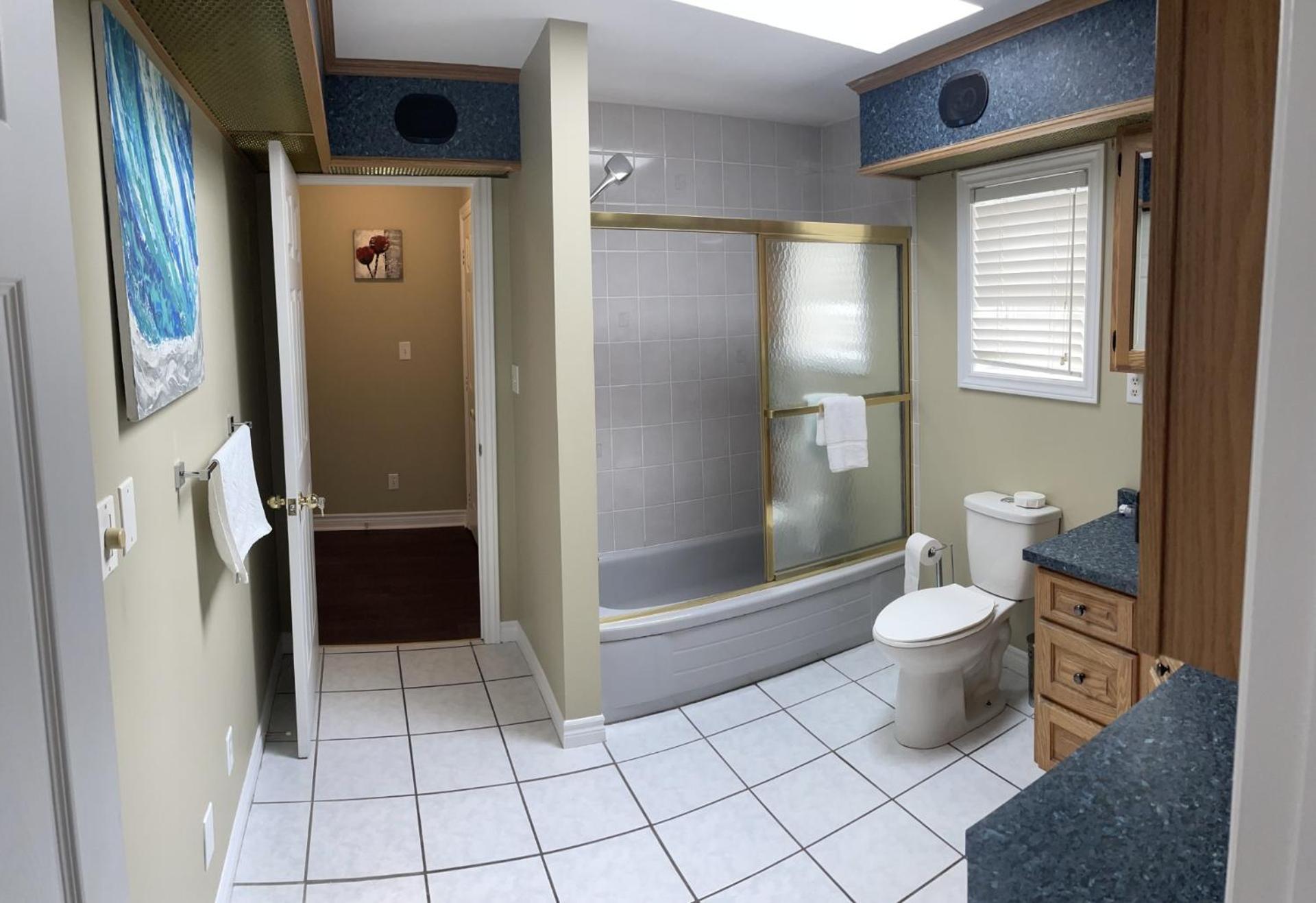 Holiday home Peaceful On Palmer Ave - Close To The Falls & Complimentary Breakfast Delivered Daily To The Niagara Falls