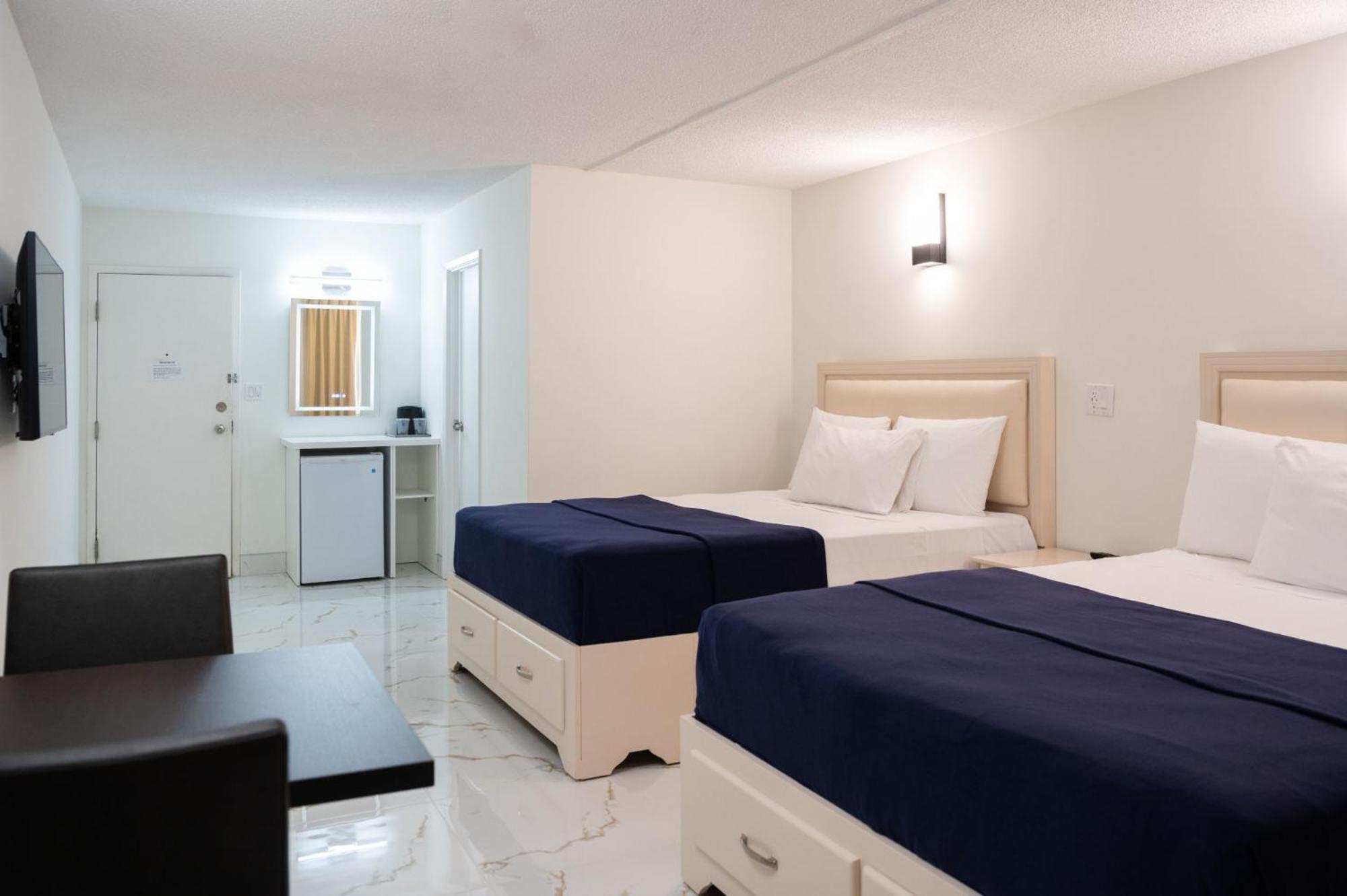 Hotel Diplomat