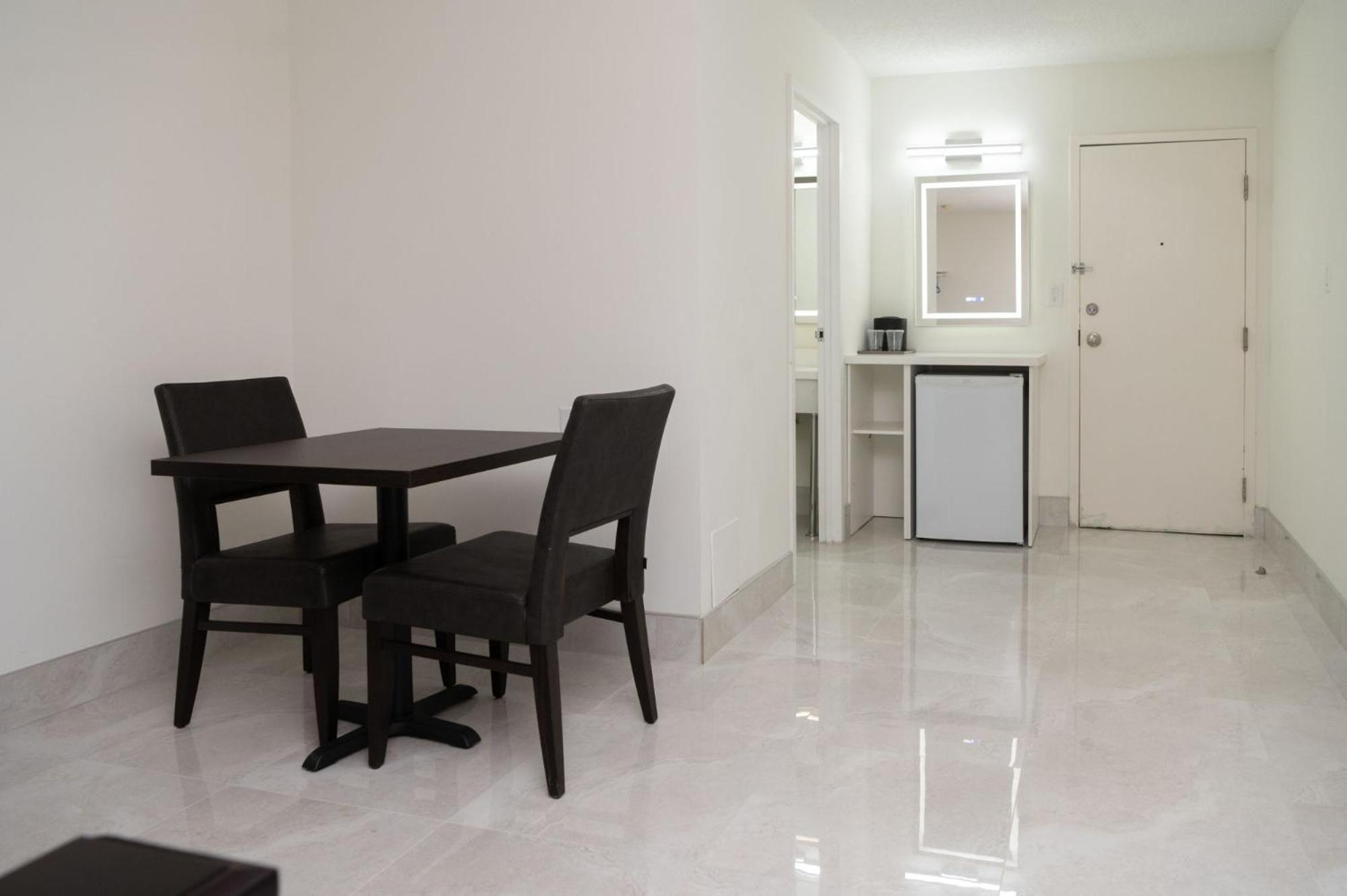 Hotel Diplomat 3*
