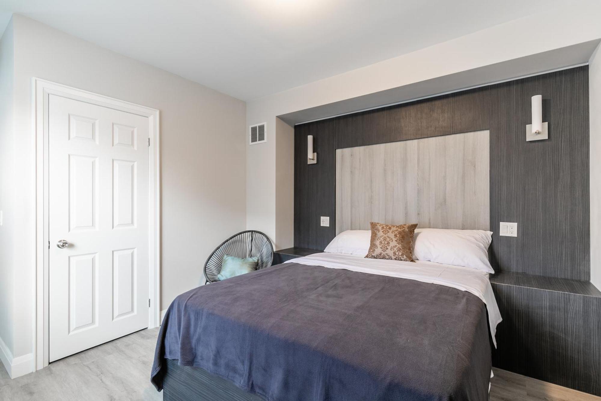 Beautiful Renovated 3 Mins Drive To Fall Villa