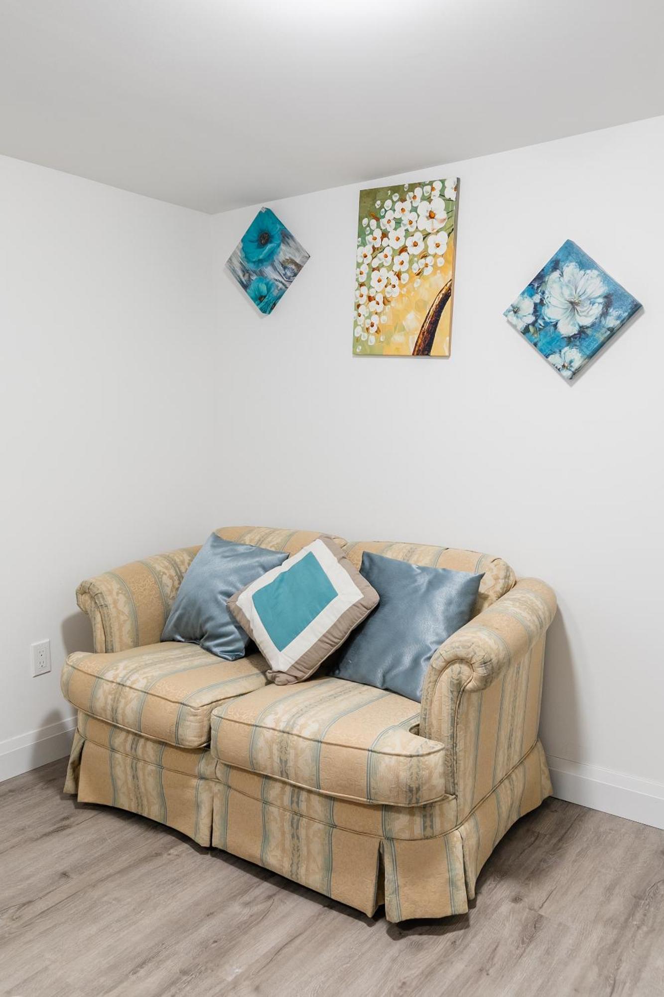 Villa Beautiful Renovated 3 Mins Drive To Fall *