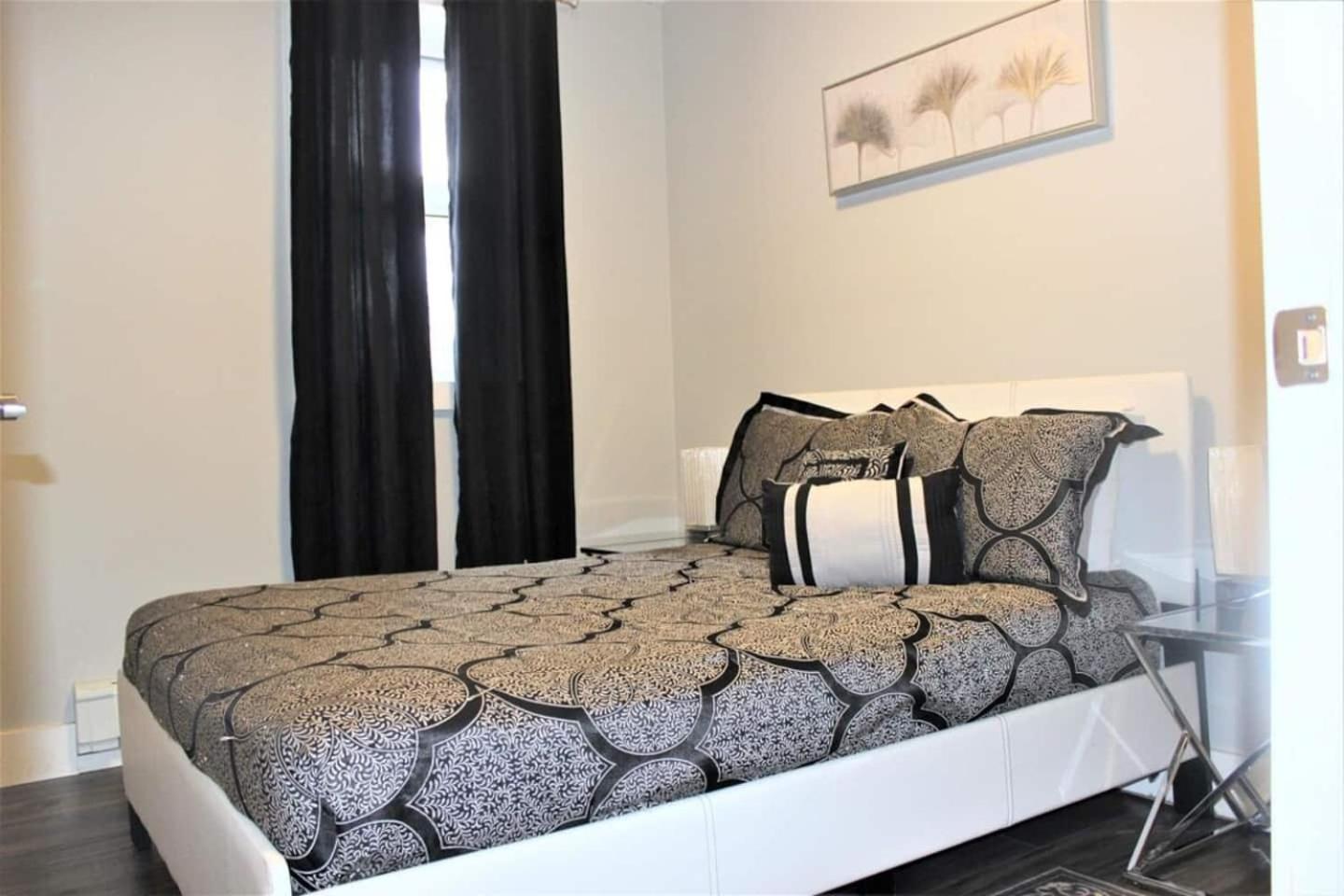 Fallsview Boutique 2bd 1b *