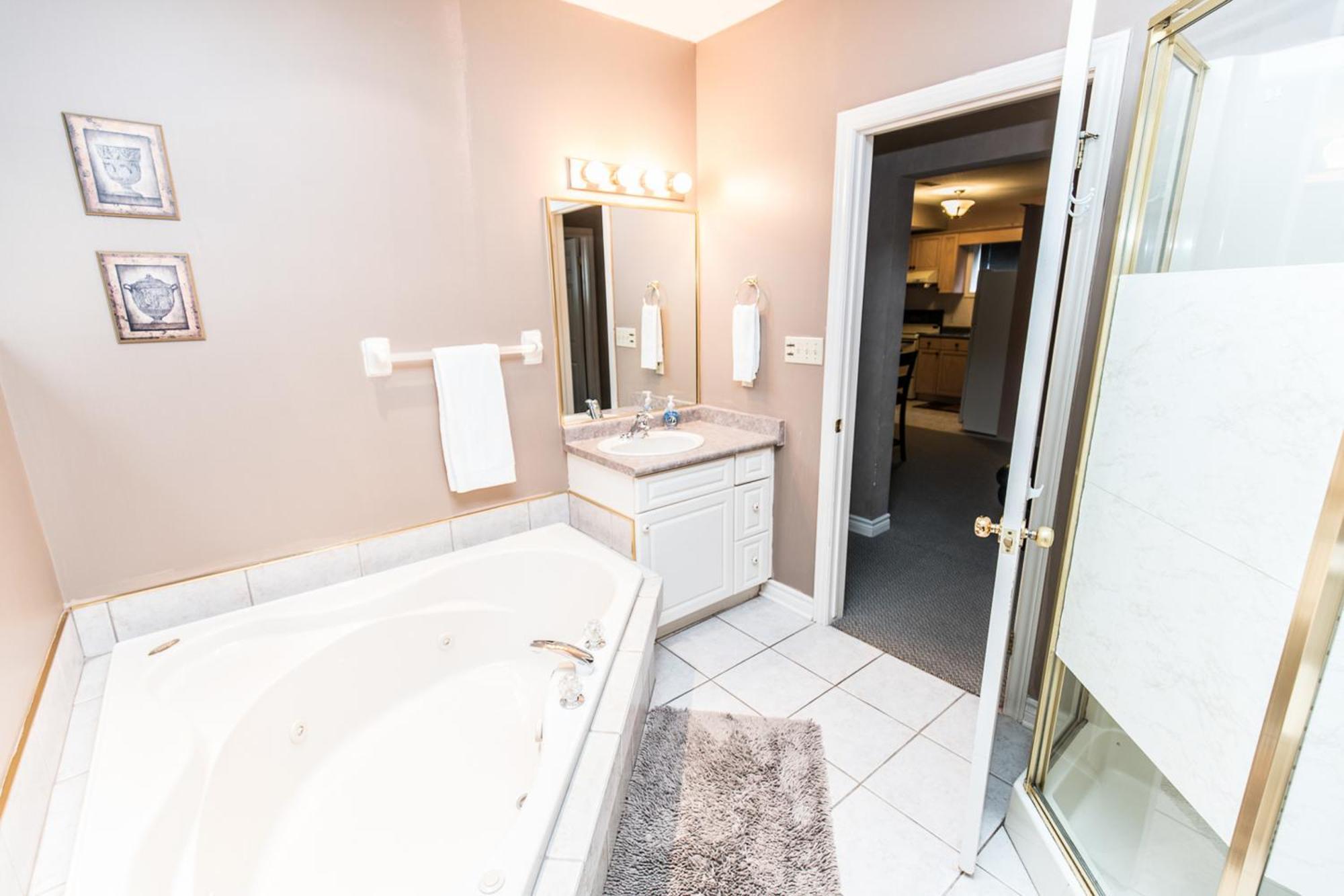 Holiday home Serenity Retreat Niagara Falls