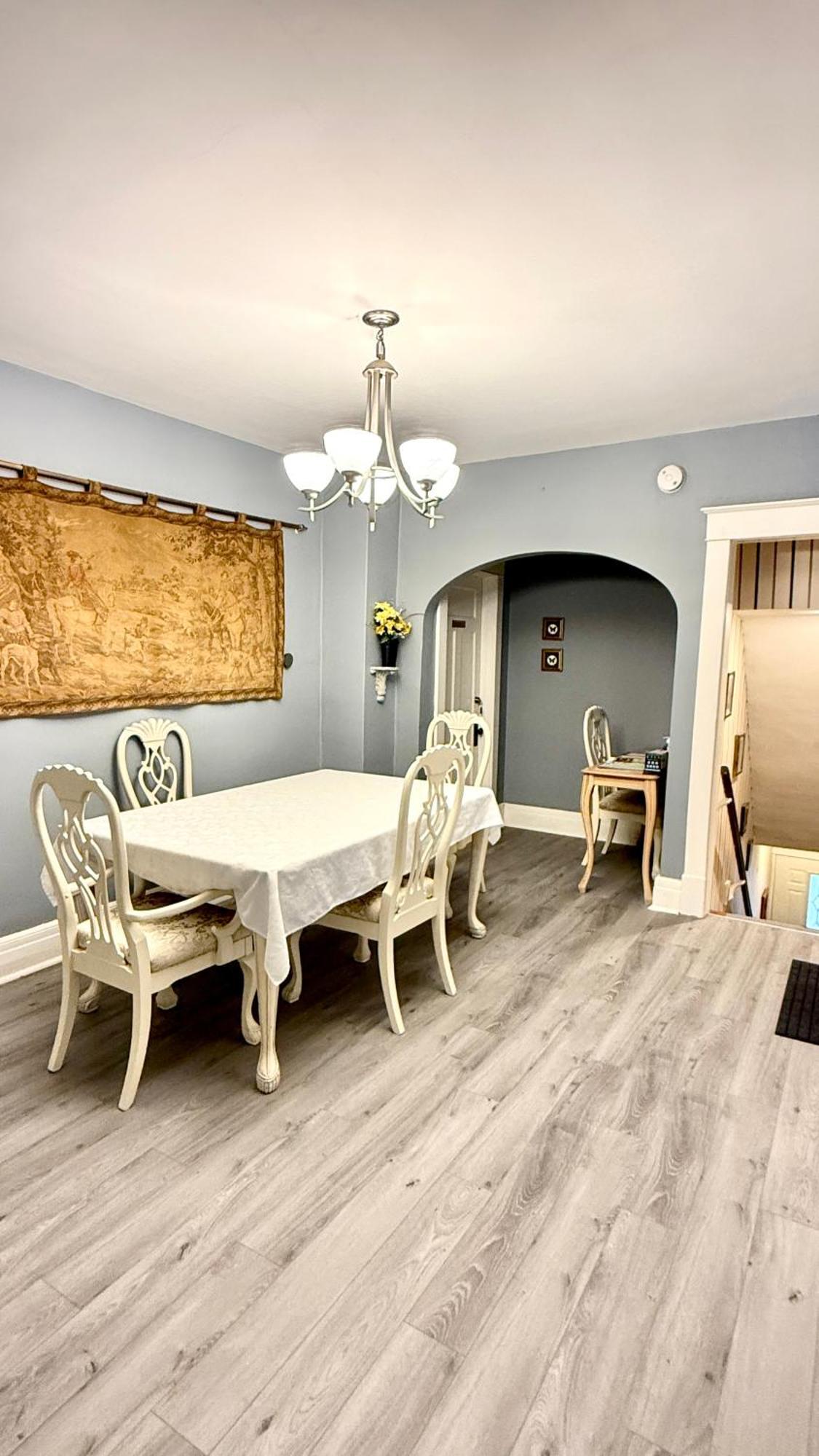 Two Bedrooms Unit With Jacuzzi And Great View Niagara Falls