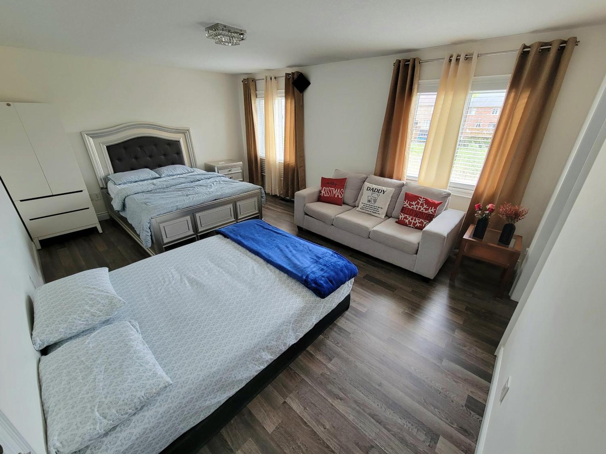 Homestay Beautiful Family - Master Bedroom *