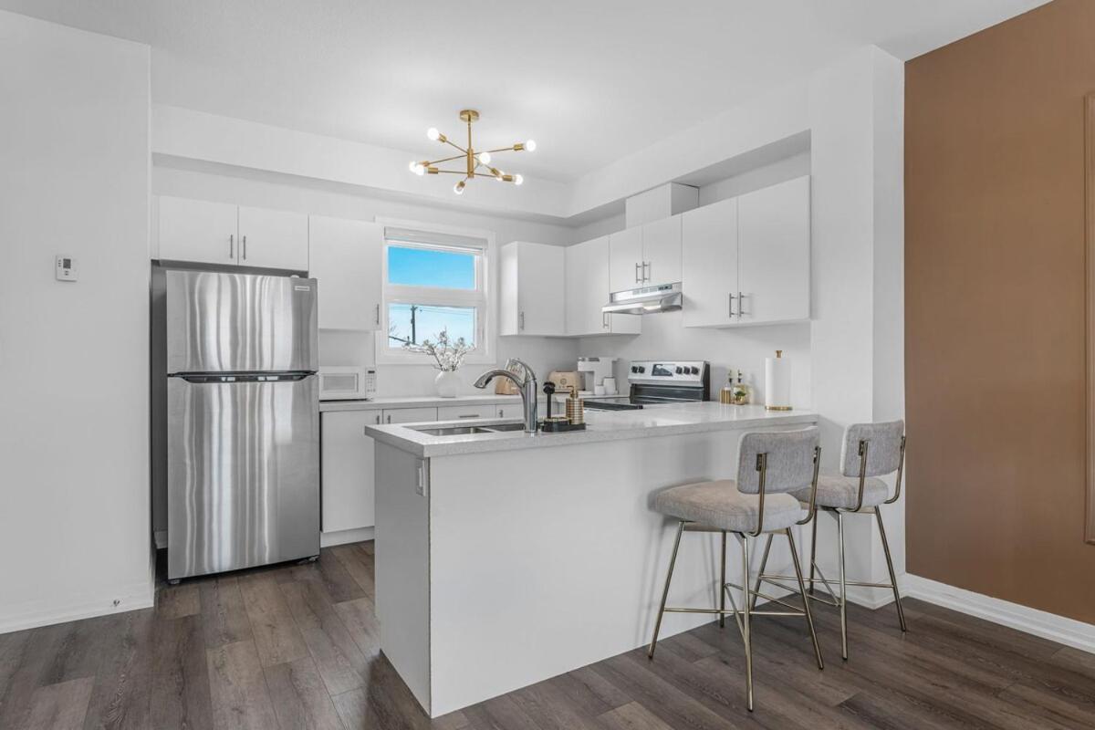 Holiday home Luxury Designer Penthouse With Rooftop And Parking!