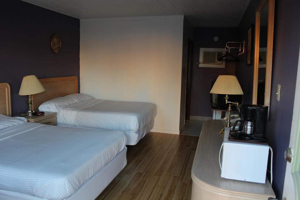 Ritz Niagara Falls