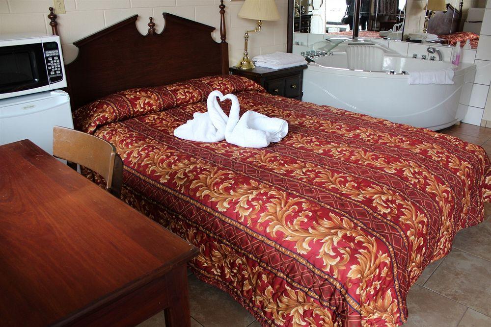 Ritz Motel *