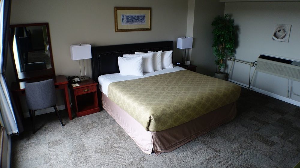 Hotel Peninsula 3*