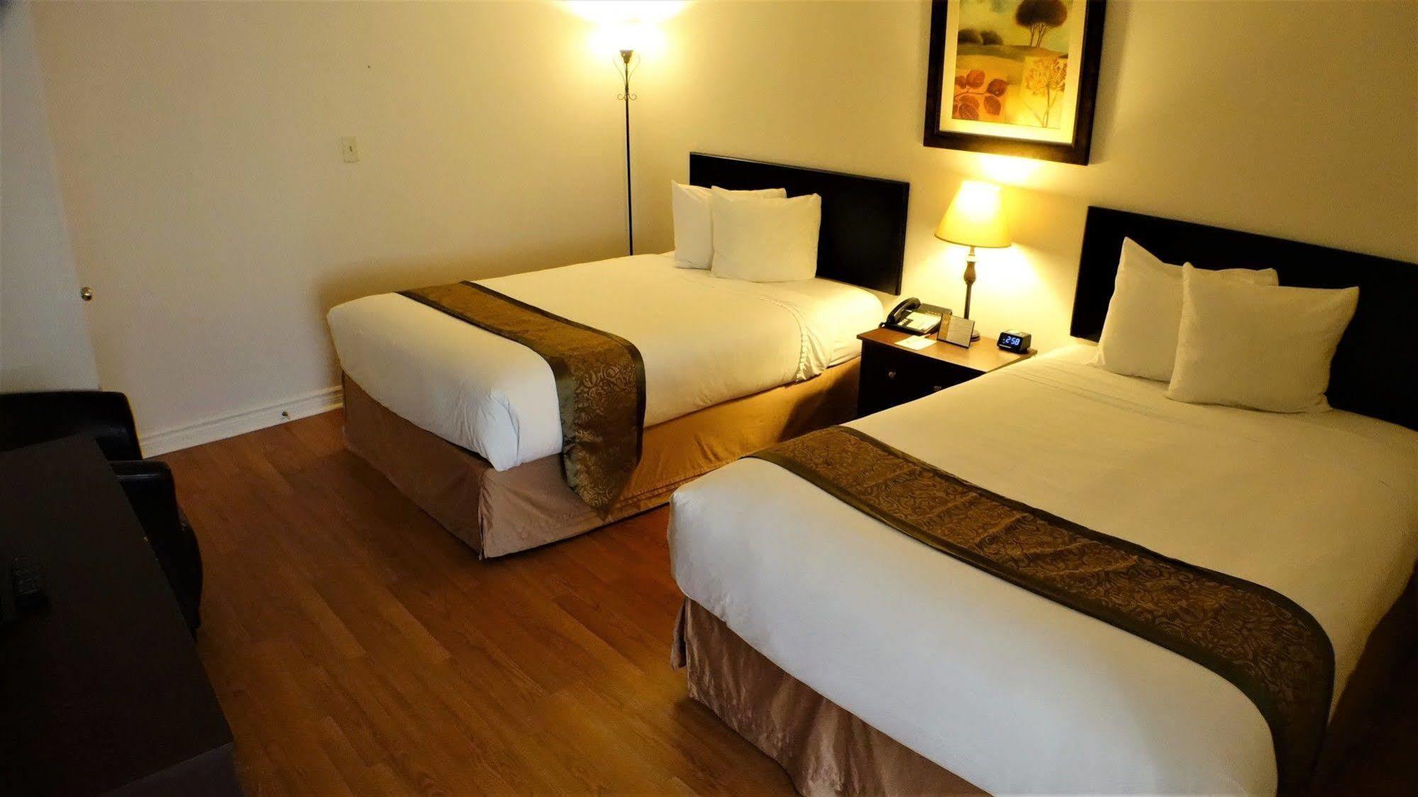 Peninsula 3* Niagara Falls