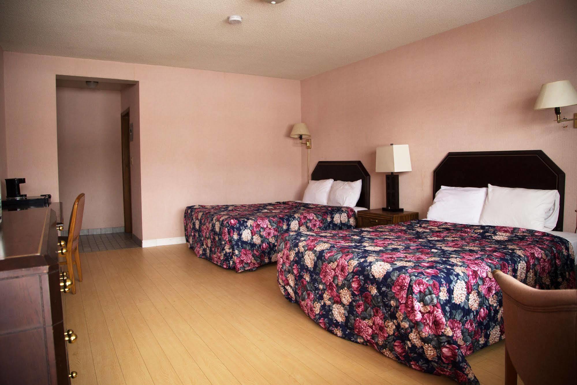 Motel Rockwell 2*
