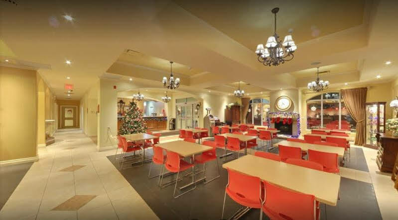 Days By Wyndham Centre St By The Falls Hotel Niagara Falls