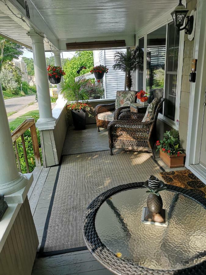 Your Oasis In Canada Apartment