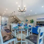Modern 3Bdr 3 Bath, Garage, Backyard, Theater
