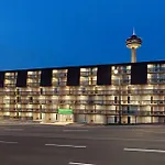 Wyndham Garden Niagara Falls Fallsview