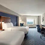 Wyndham Grand Fallsview Hotel