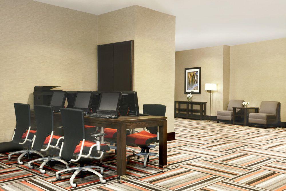 Hotel Wyndham Grand Fallsview 4*