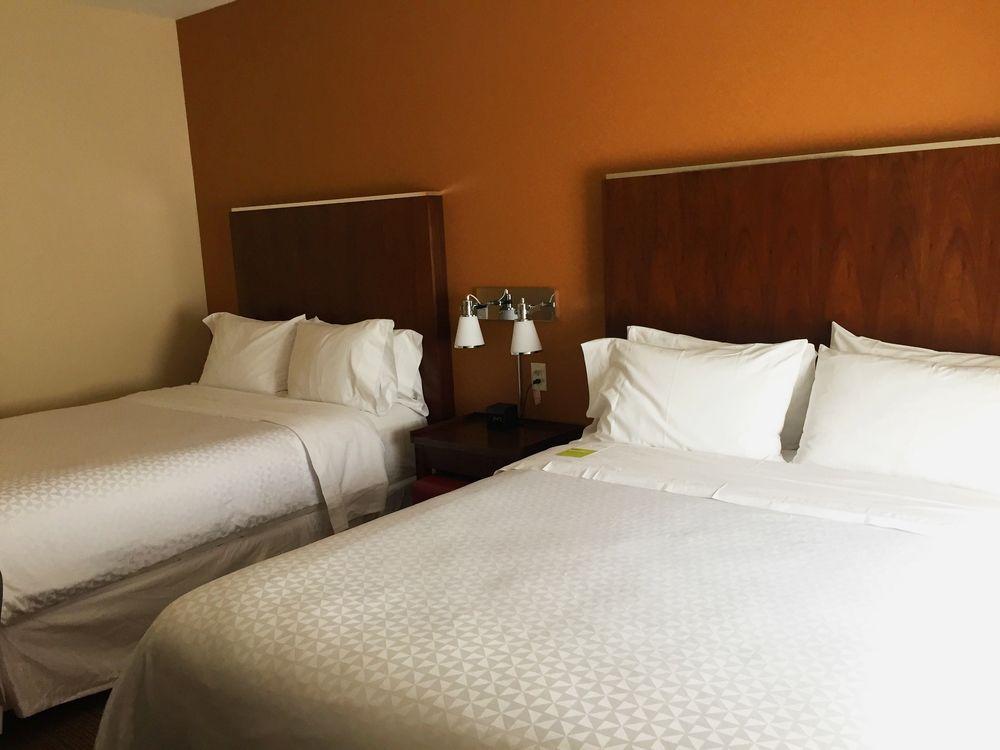 Wyndham Grand Fallsview 4*