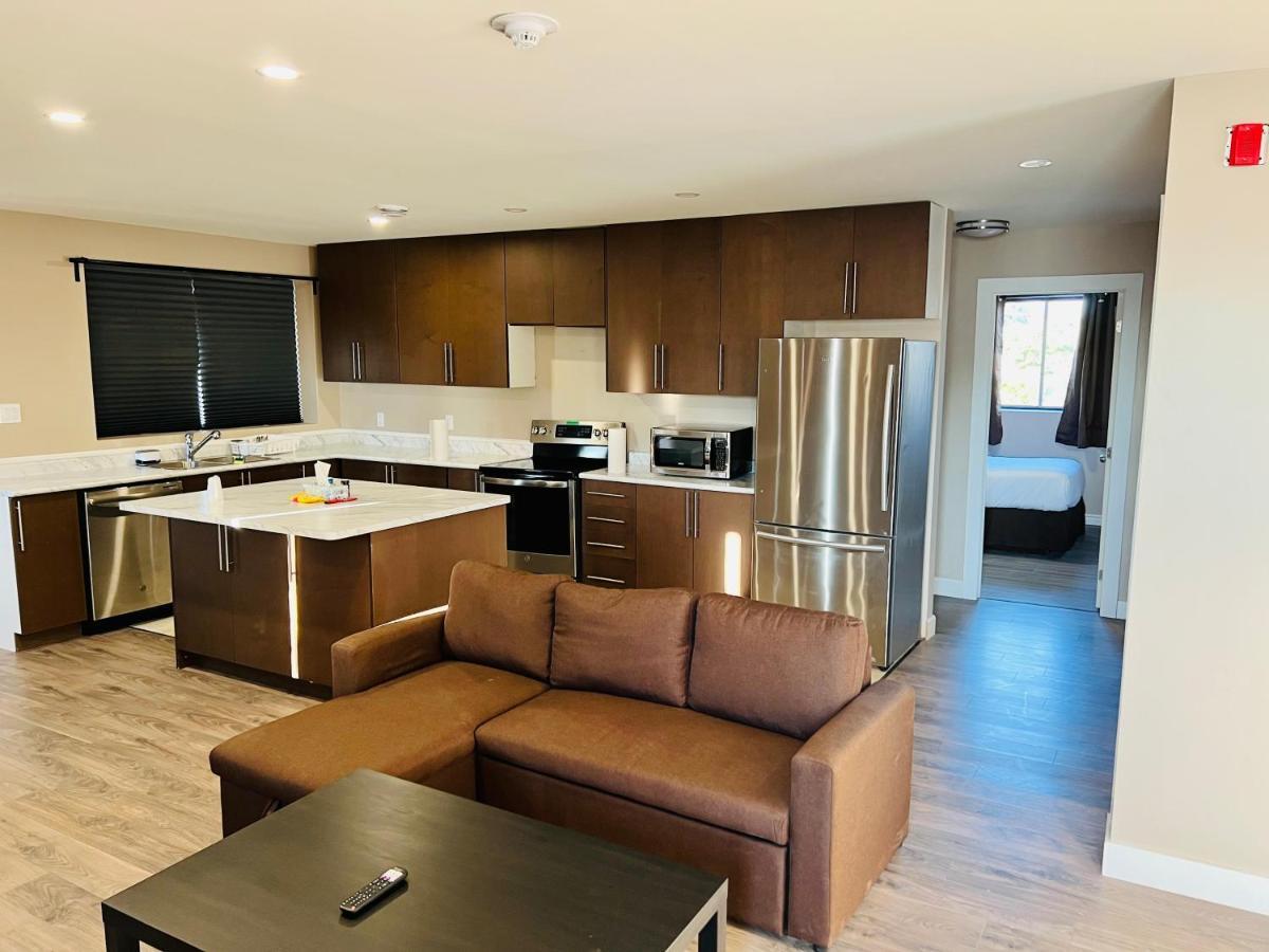 Motel Super 8 By Wyndham On 2*