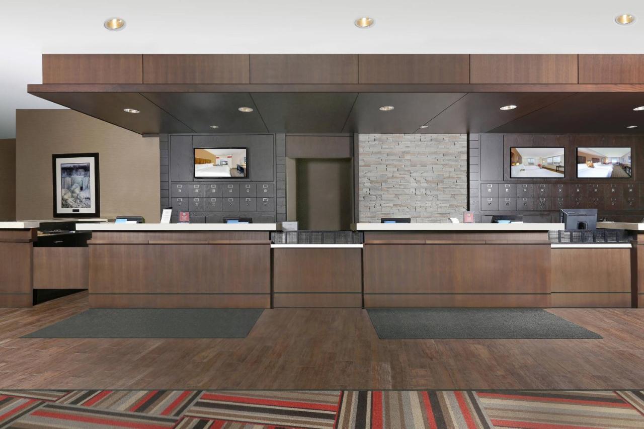 Hotel Wyndham Grand Fallsview Niagara Falls