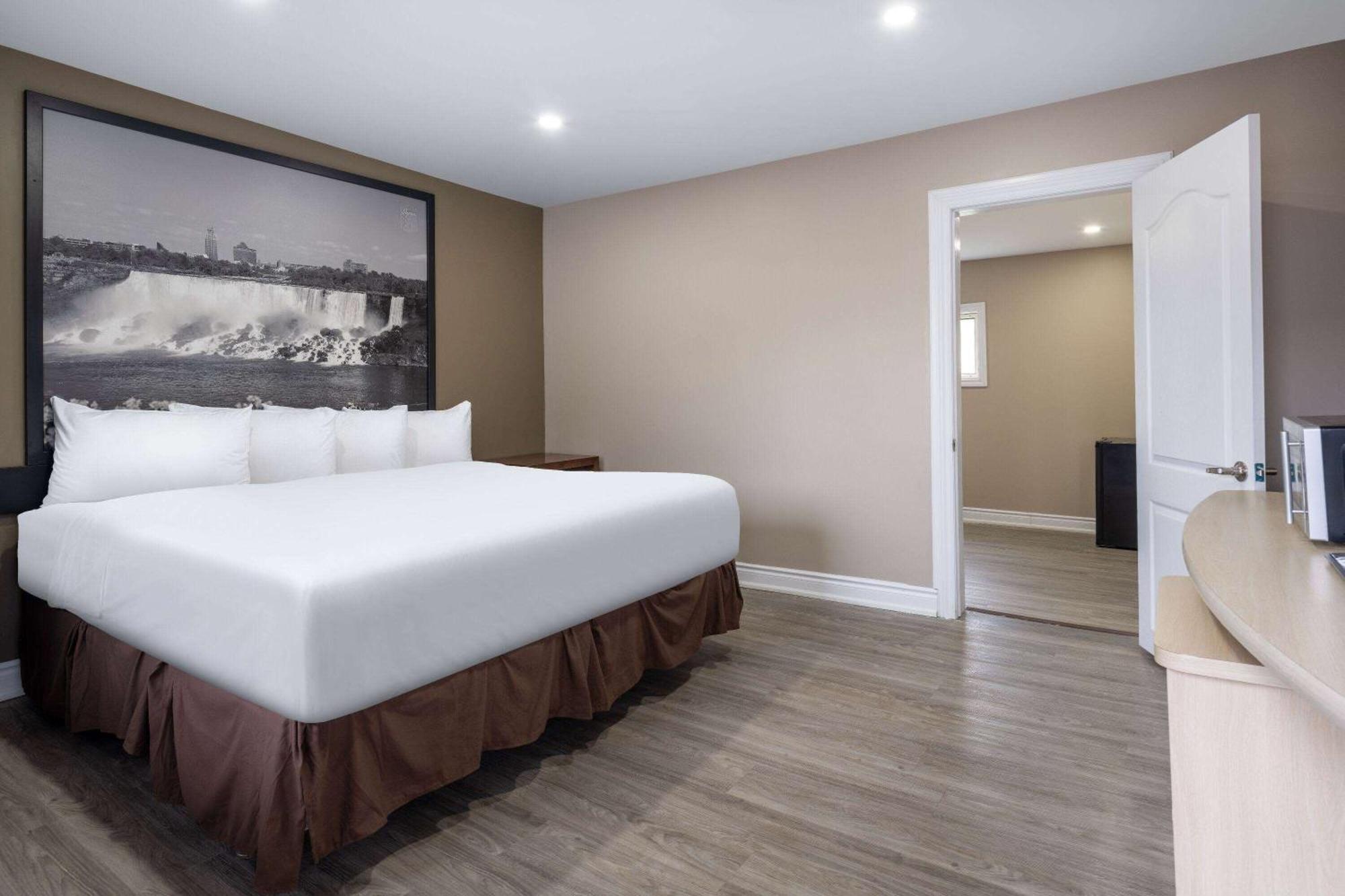 Super 8 By Wyndham On Niagara Falls