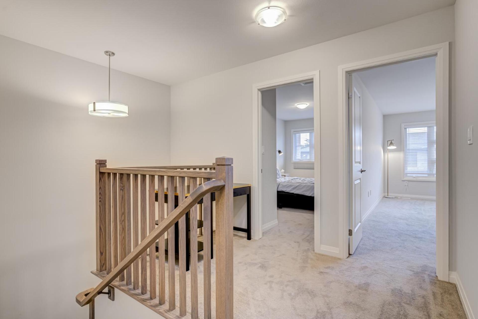 Niagara Falls Luxury Living - 8 Guest House