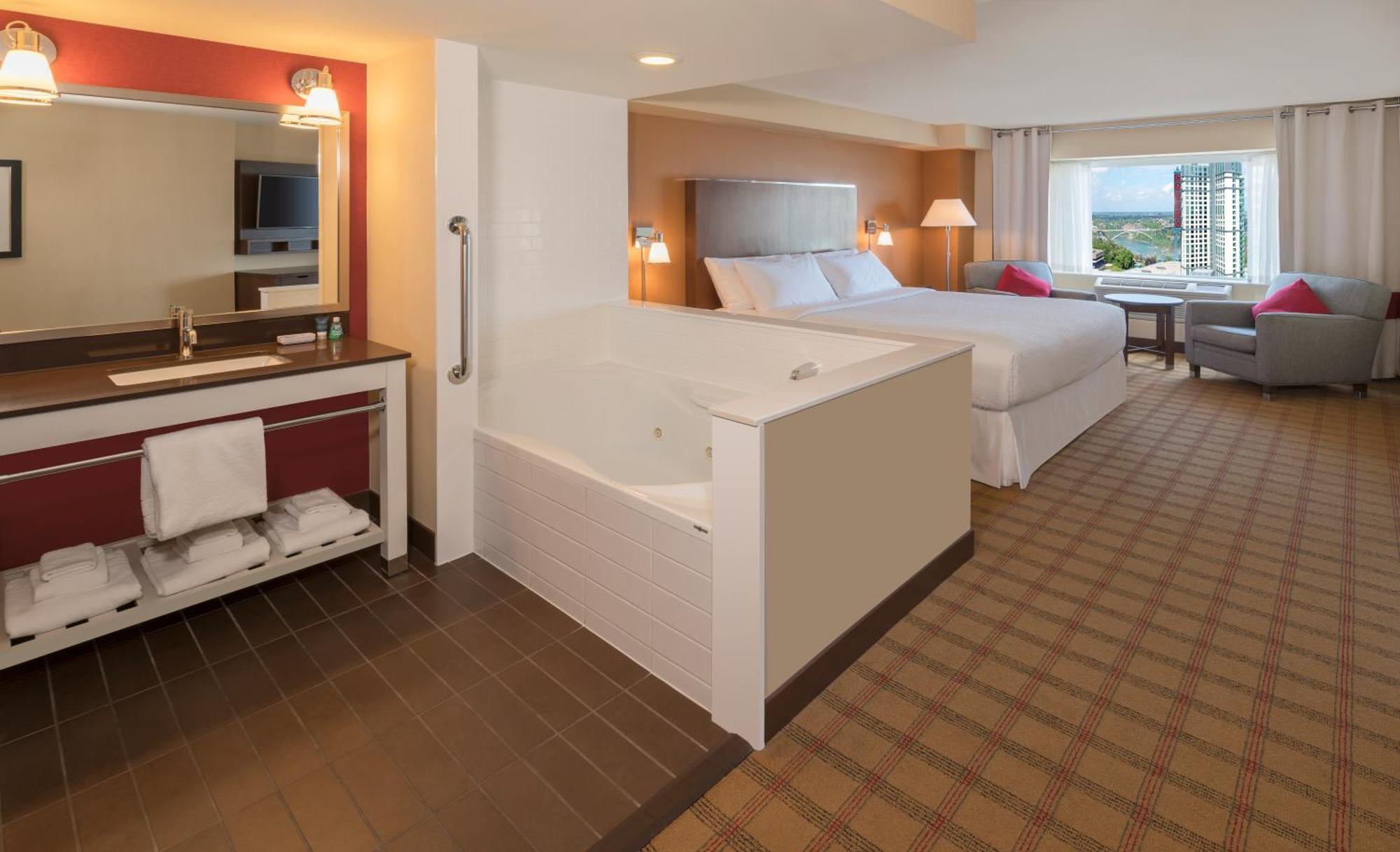 Wyndham Grand Fallsview 4*