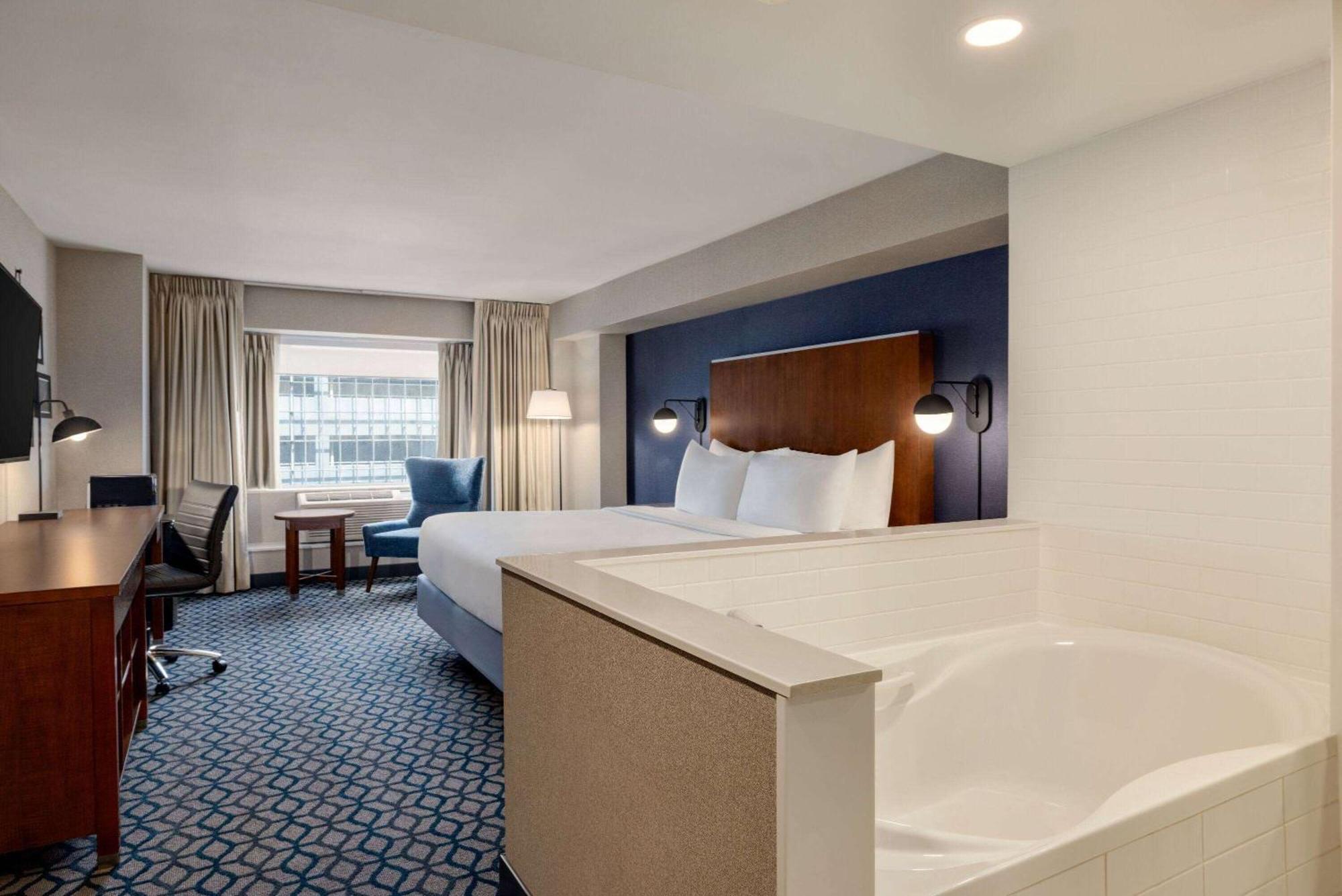 Wyndham Grand Fallsview 4* Niagara Falls