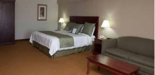 Baymont & Hotel