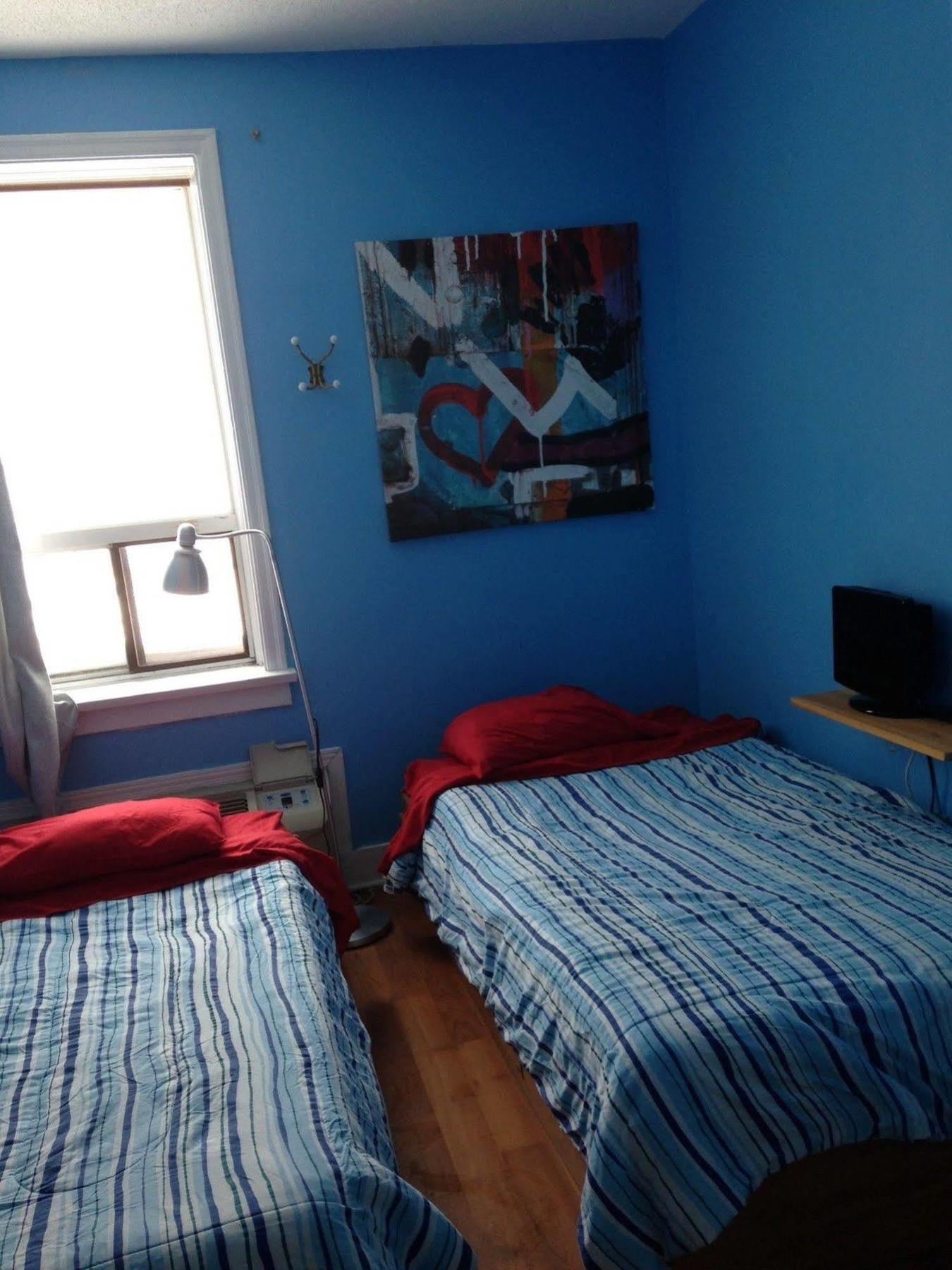 Hostelling International *