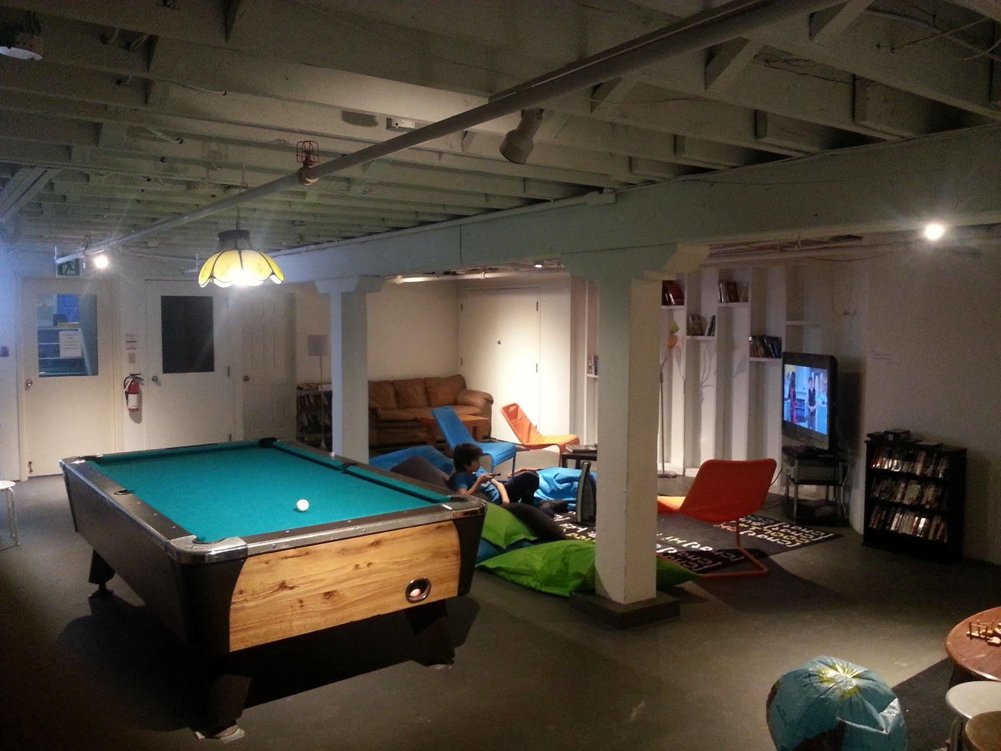 Hostelling International Hostel *