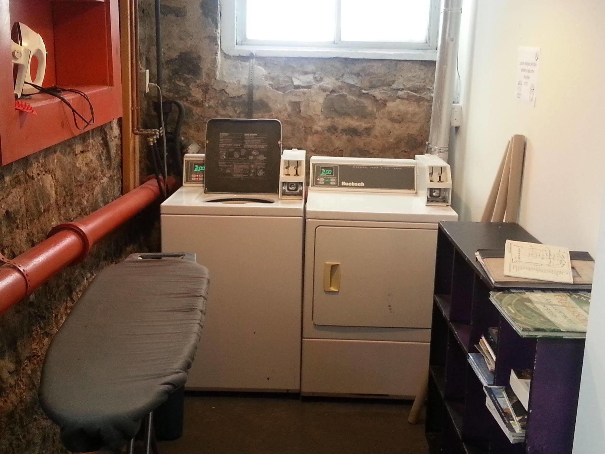 Hostelling International Niagara Falls