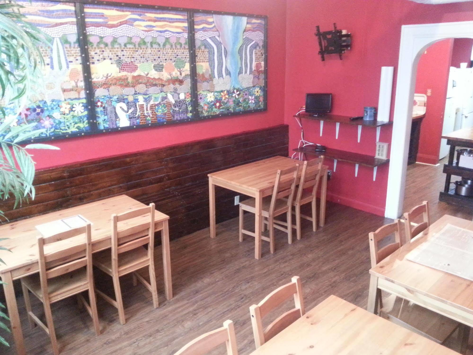 Hostelling International Hostel Niagara Falls