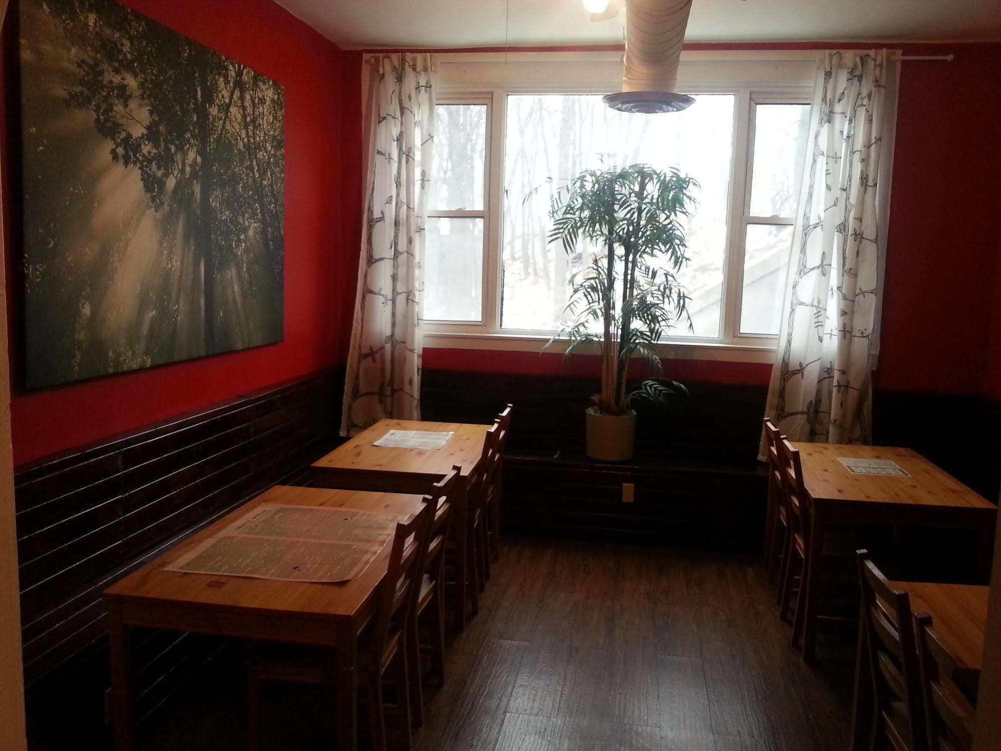 Hostelling International *