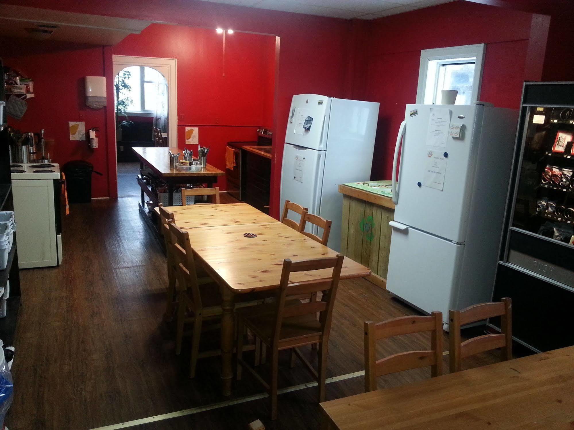 Hostelling International Hostel *
