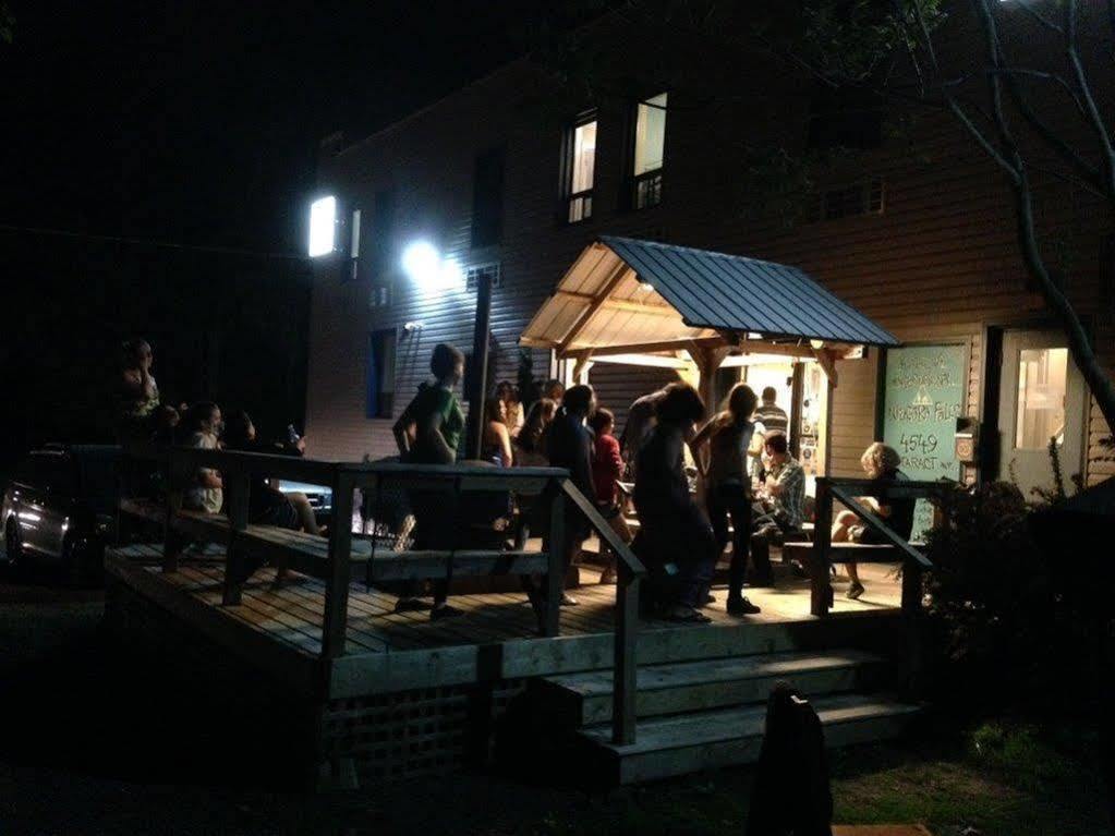 Hostelling International *