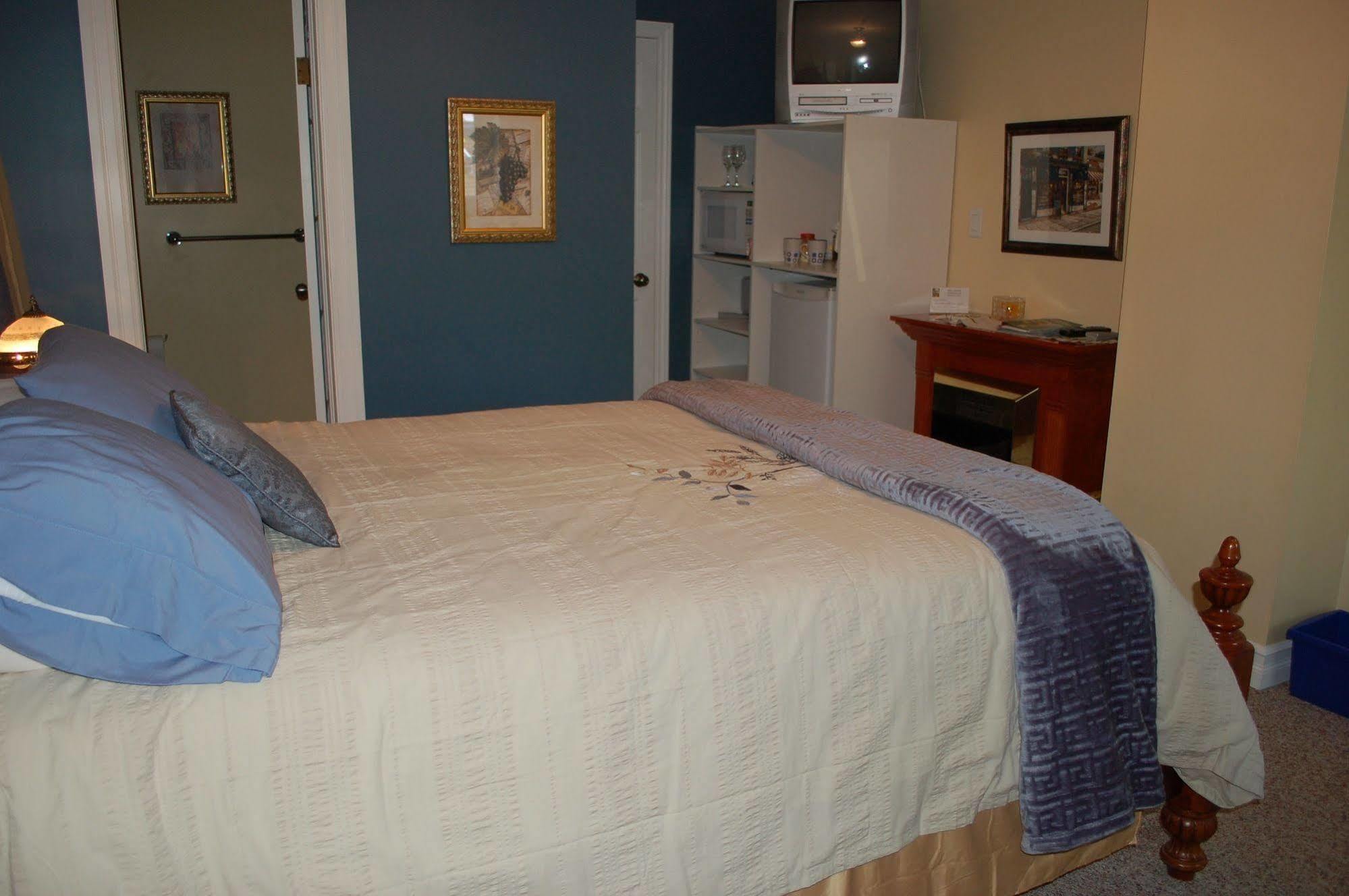 Apartment Accommodations Niagara Bed & Breakfast Niagara Falls