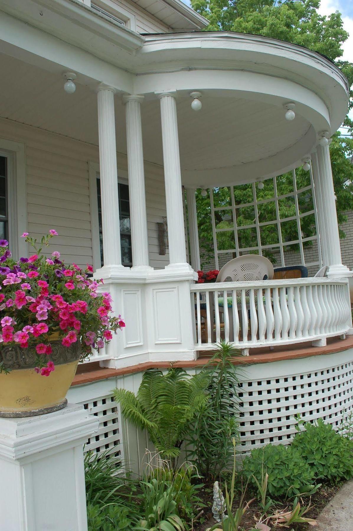 Accommodations Niagara Bed & Breakfast Apartment