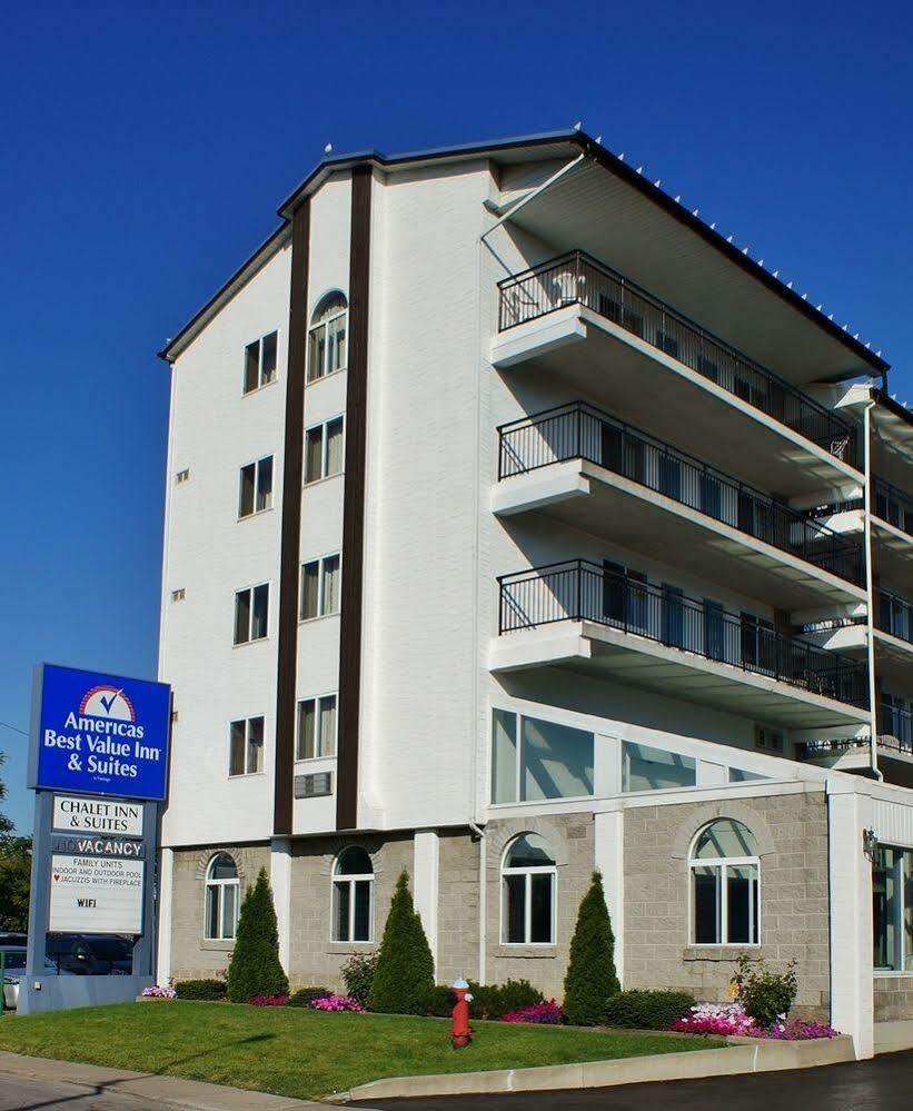 Hotel Super 8 By Wyndham By The Falls 2*