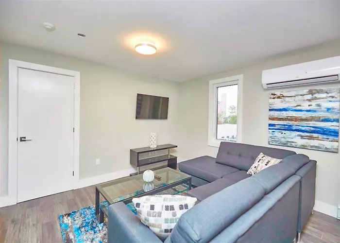 Luxury Boutique 2 Bedroom Condo 3A