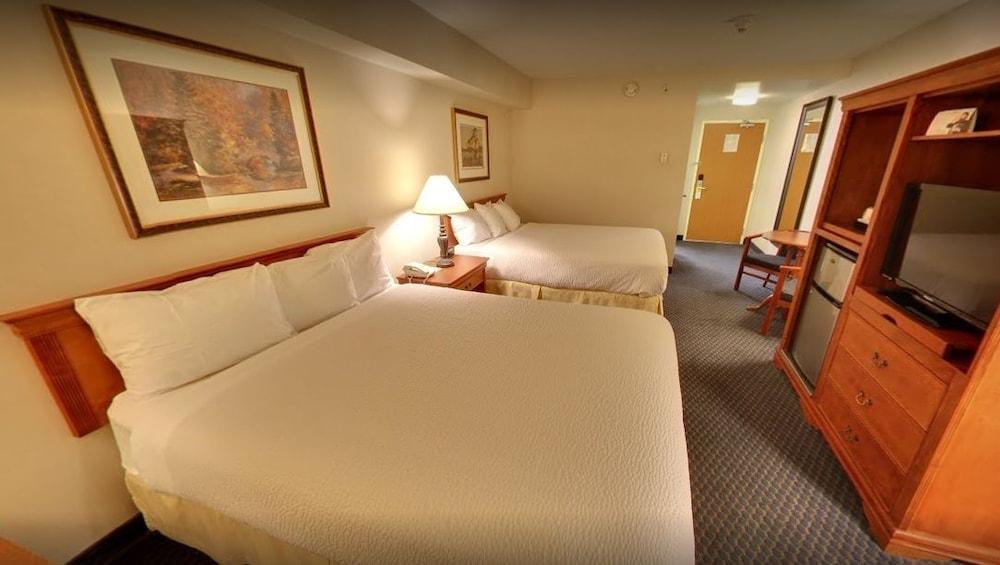 Days By Wyndham Centre St. By The Falls 3* Niagara Falls