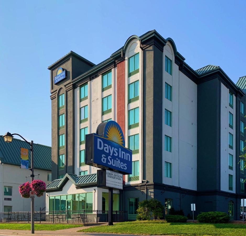 Days By Wyndham Centre St. By The Falls Hotel Niagara Falls