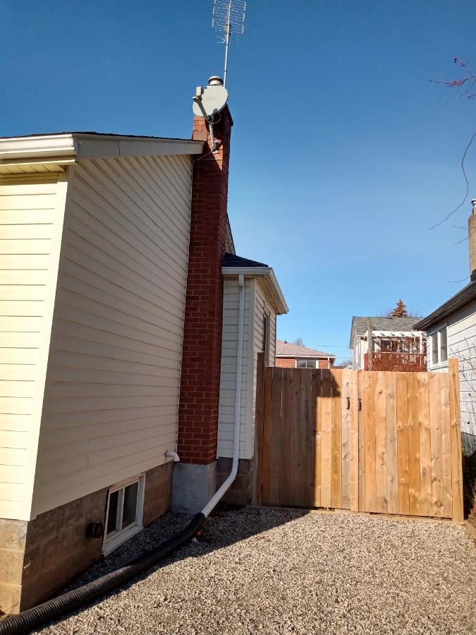 Holiday home Toronto Furnished Living- *