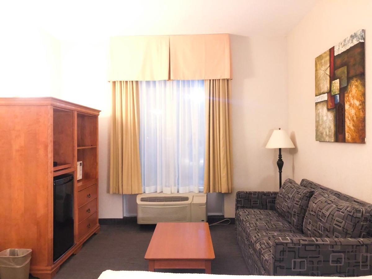 Hotel Days By Wyndham Centre St. By The Falls 3*
